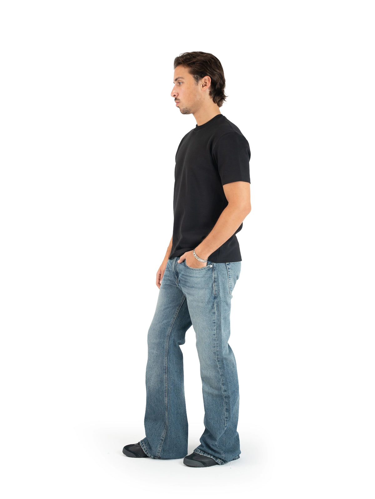 FLARE FIT JEANS