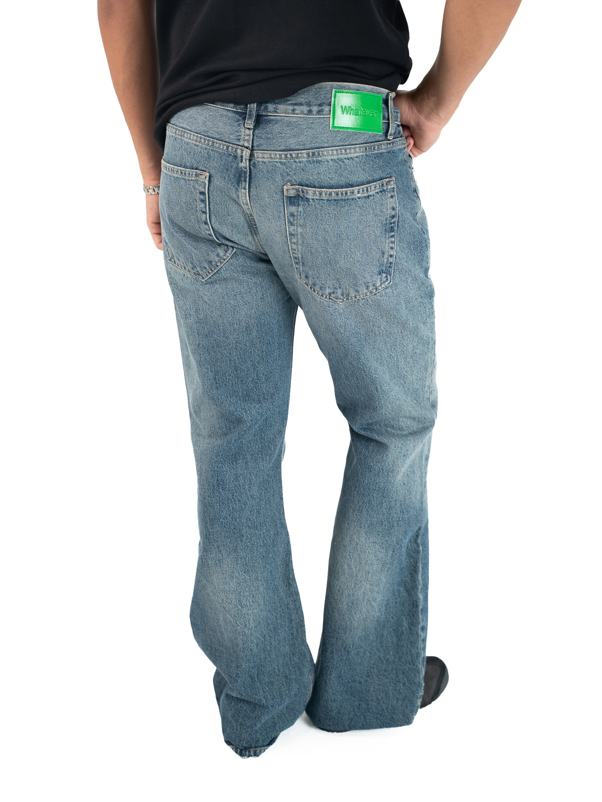 FLARE FIT JEANS
