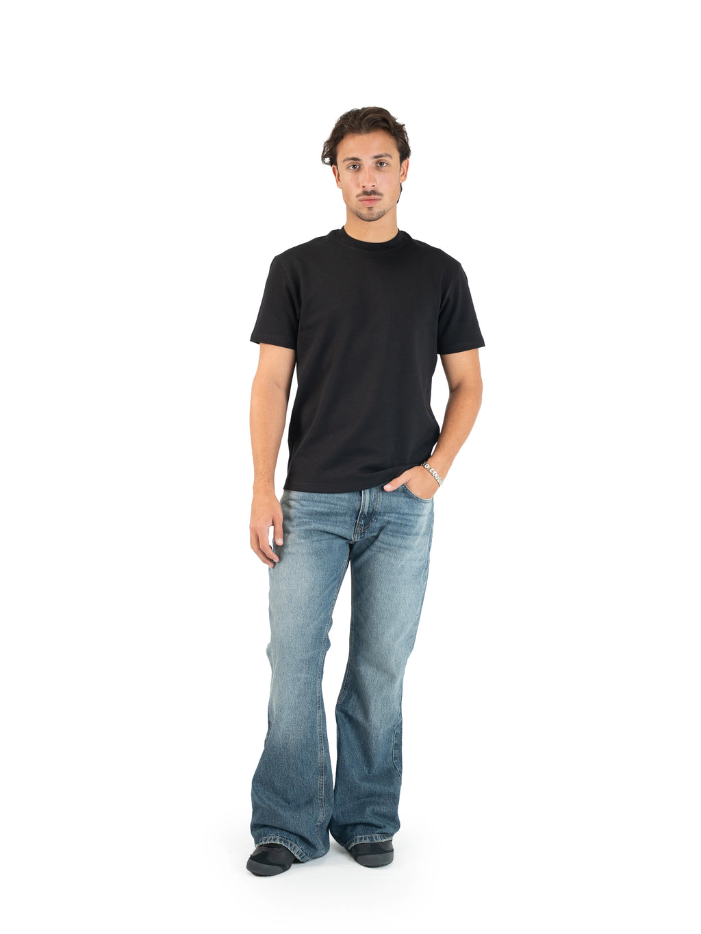 FLARE FIT JEANS