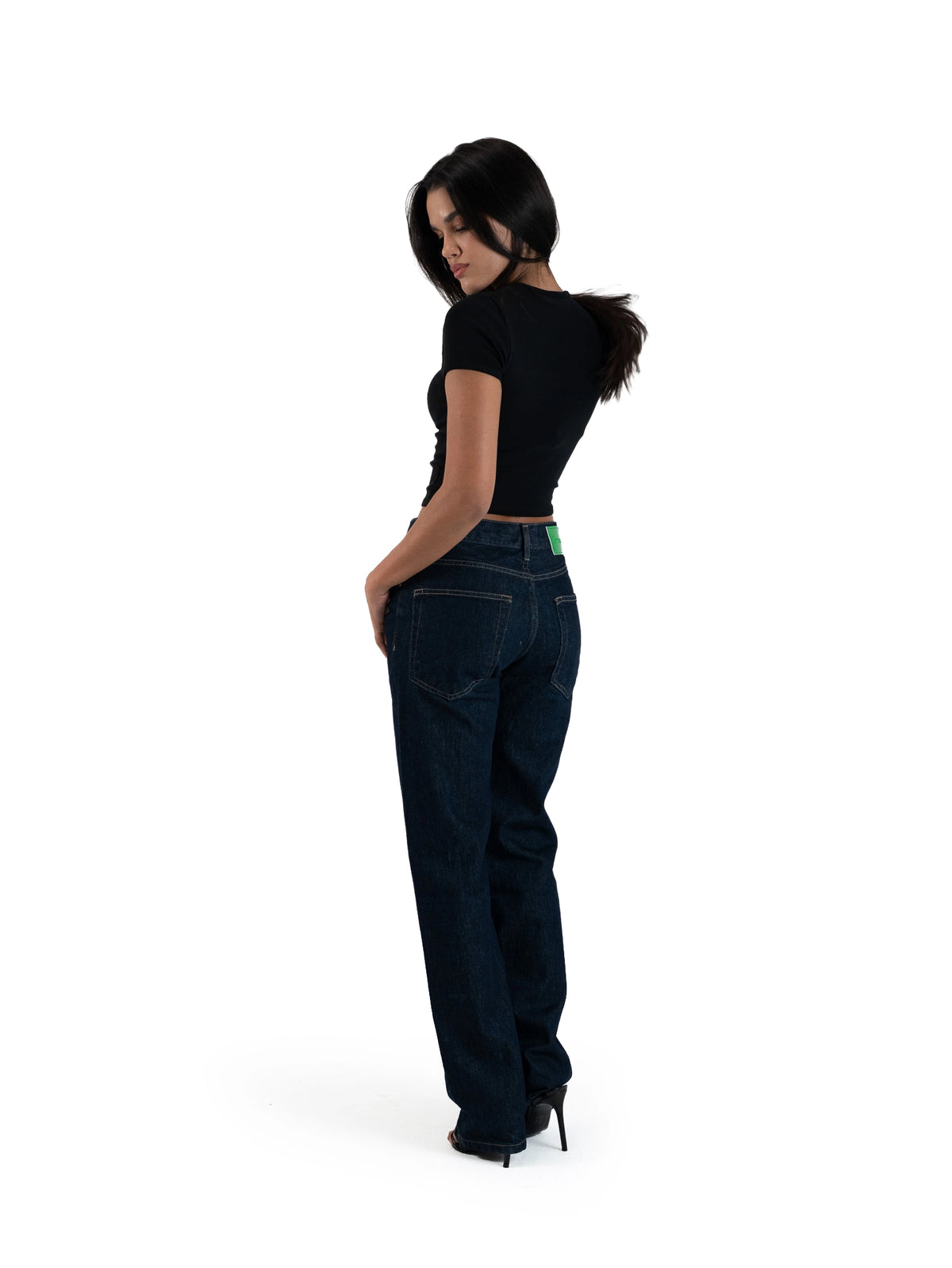 STRAIGHT-LEG MID-RISE JEANS