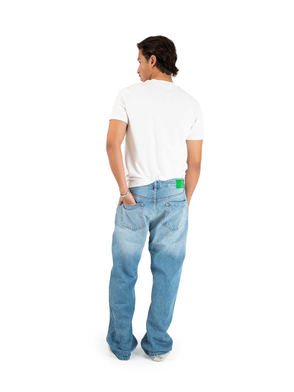 LOOSE FIT JEANS