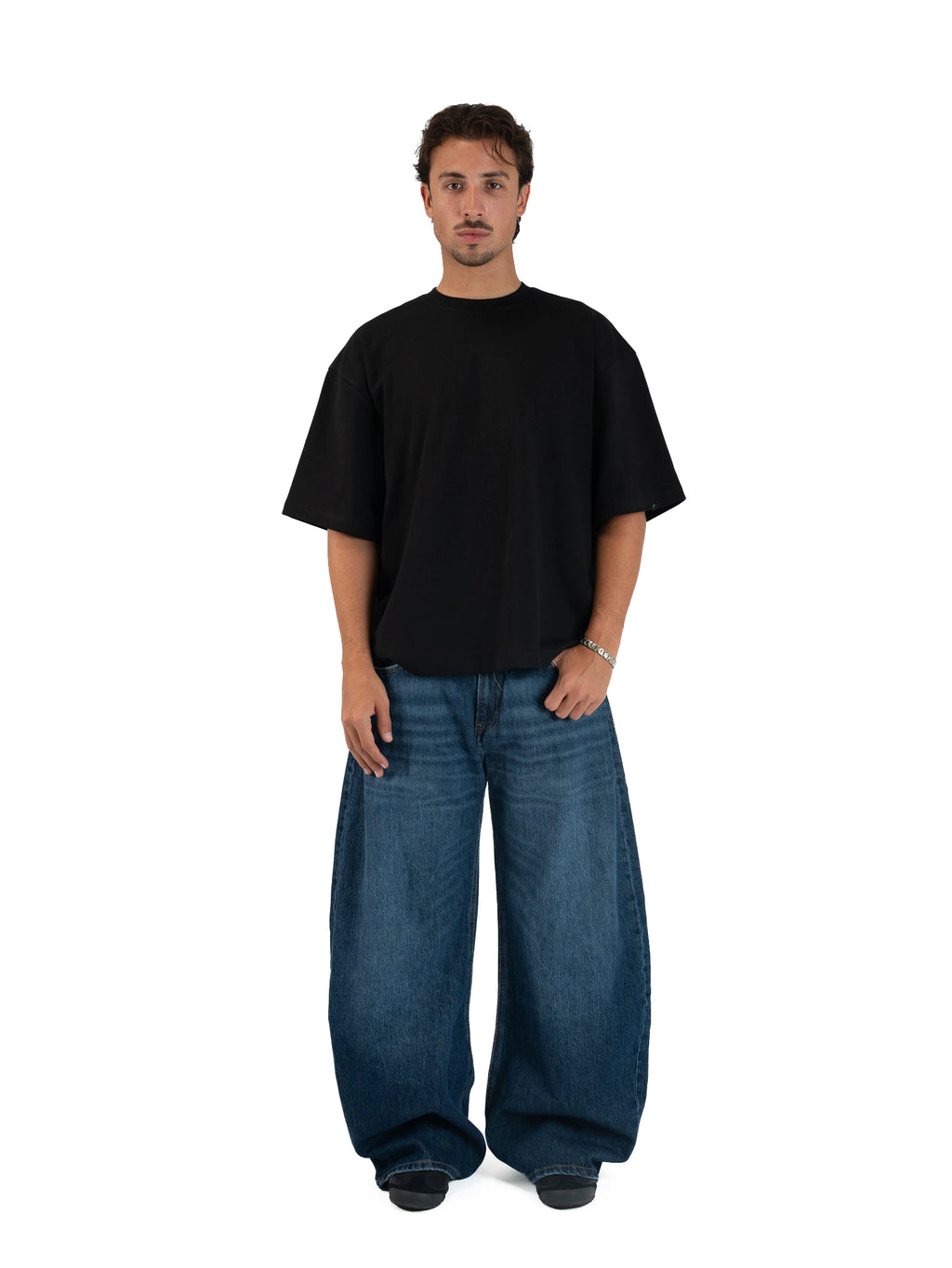 BALLOON FIT JEANS