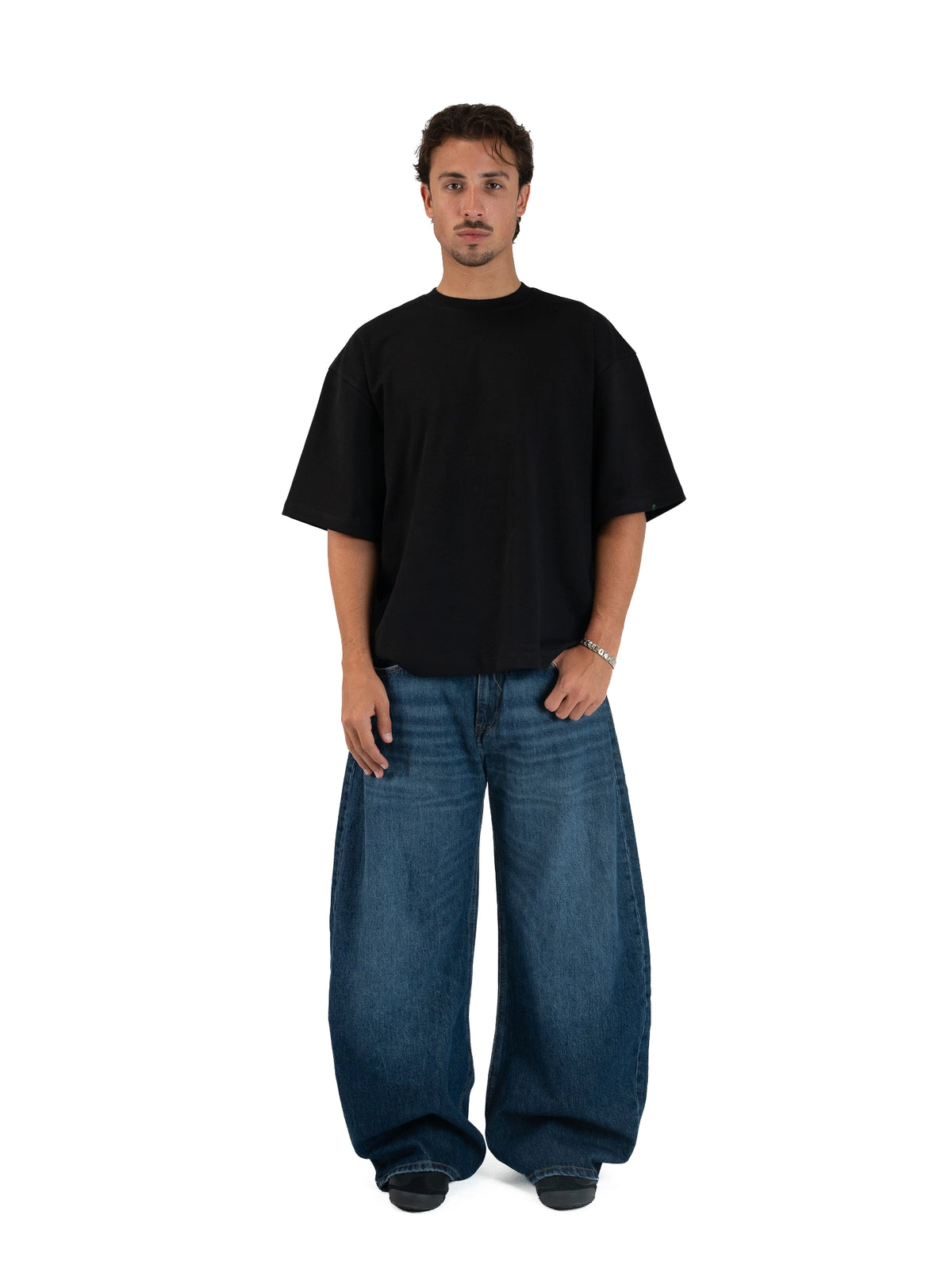 BALLOON FIT JEANS