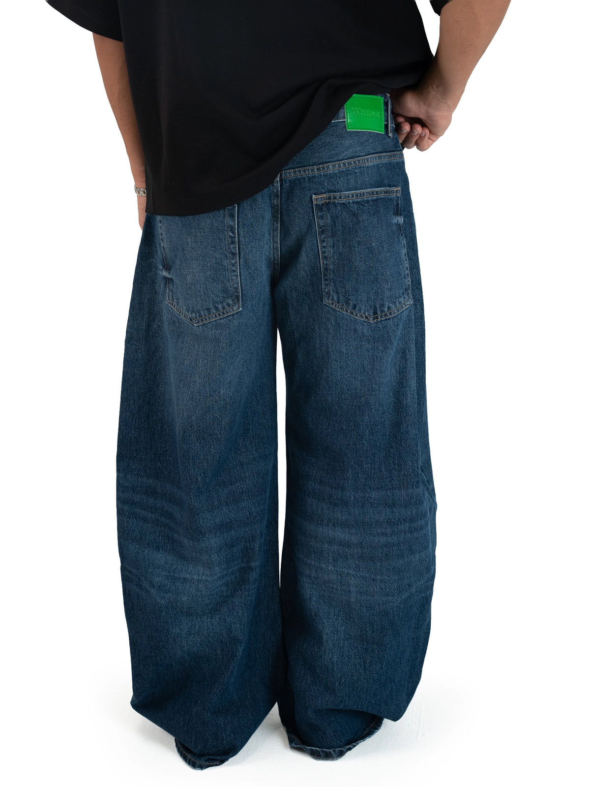 BALLOON FIT JEANS