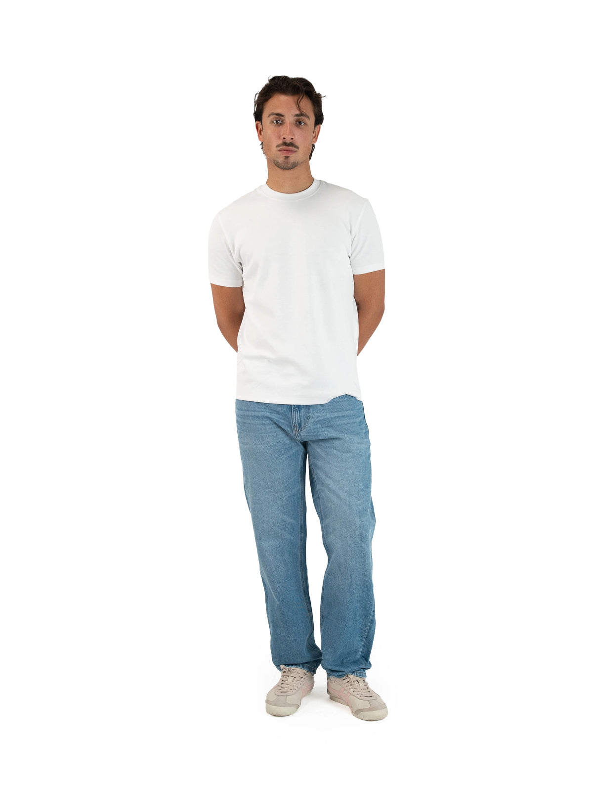 STRAIGHT FIT JEANS