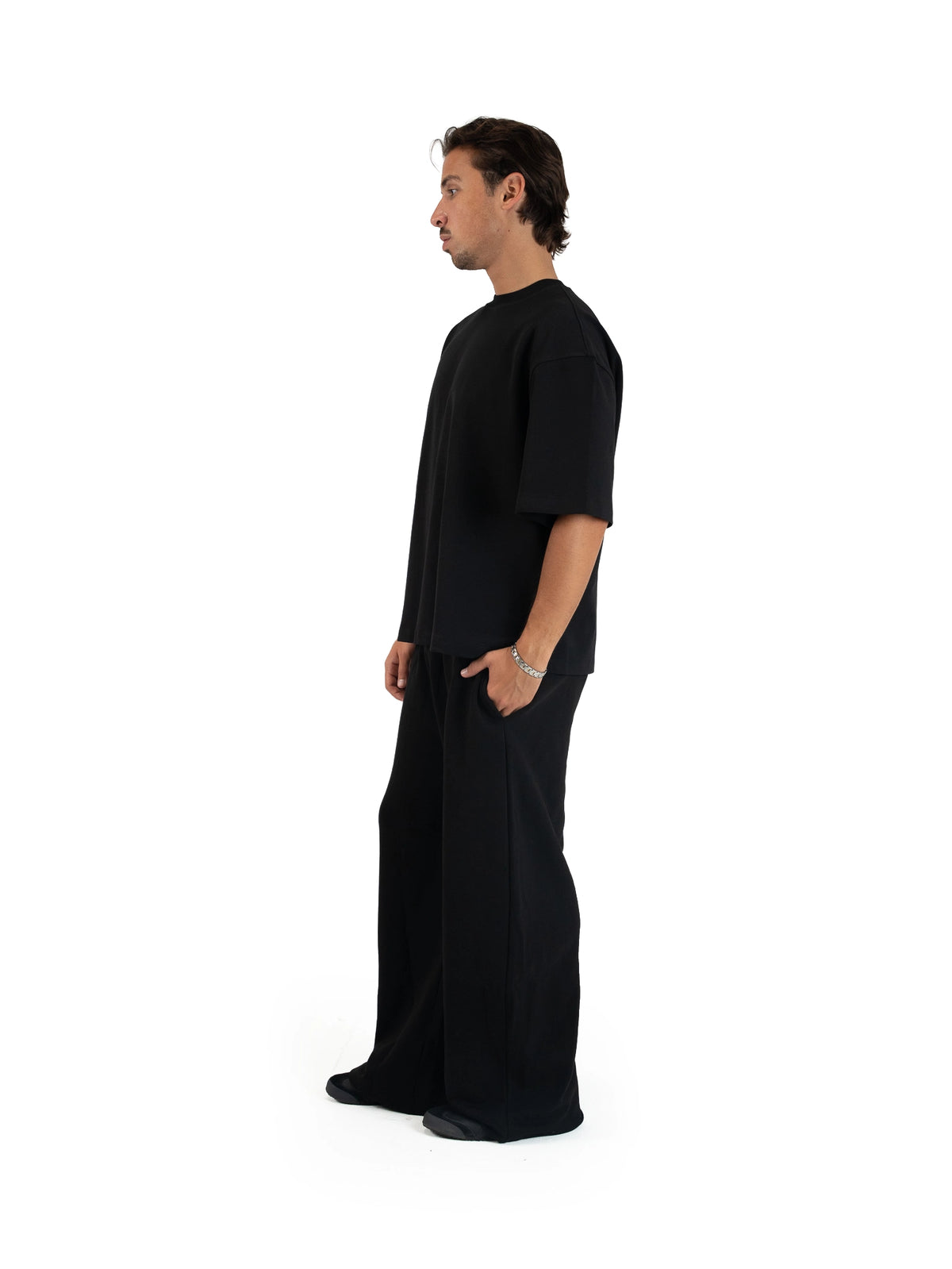 WIDE-LEG SWEATPANTS