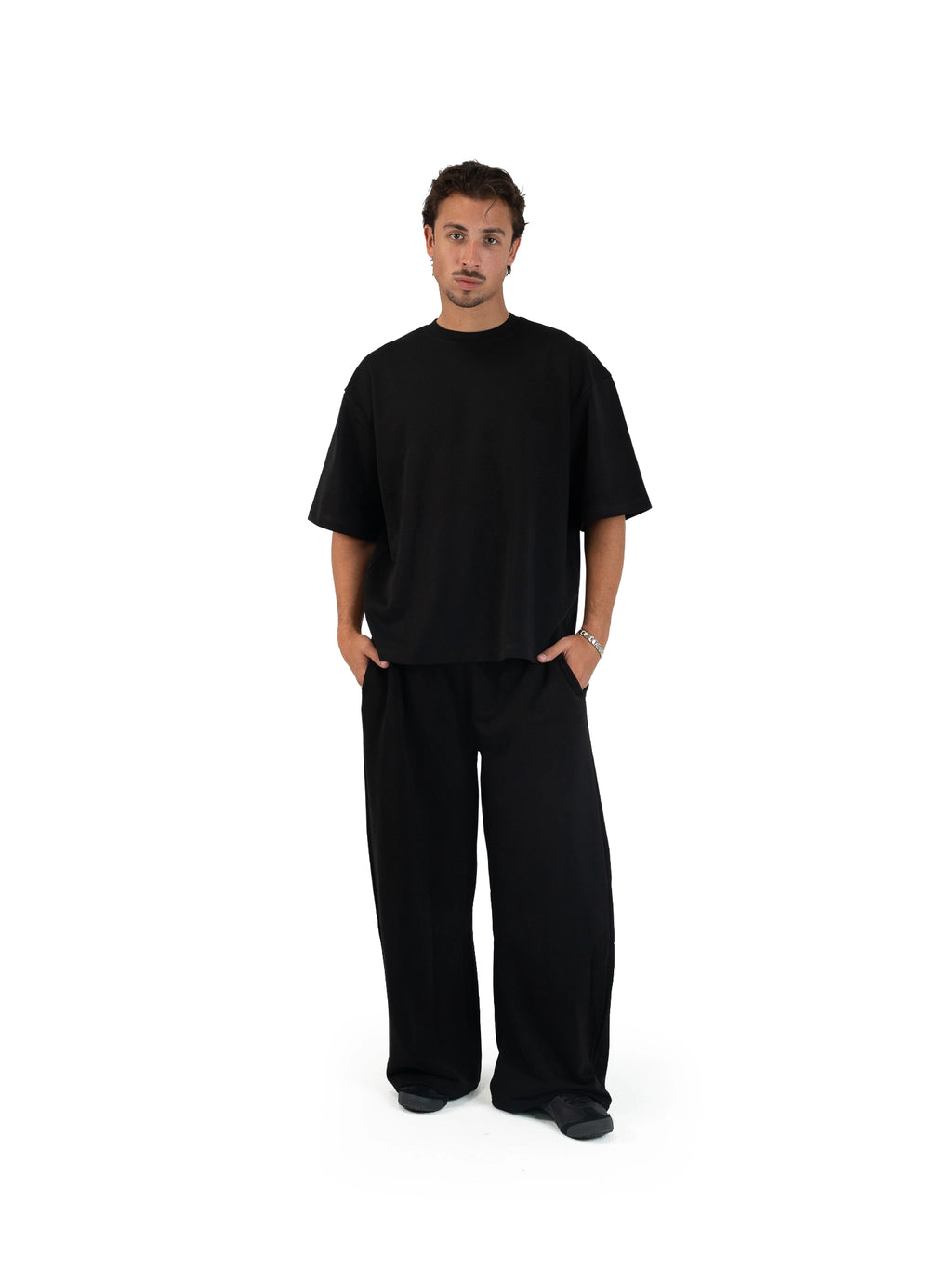 WIDE-LEG SWEATPANTS