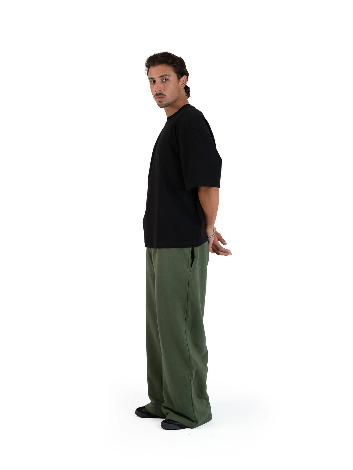 WIDE-LEG SWEATPANTS