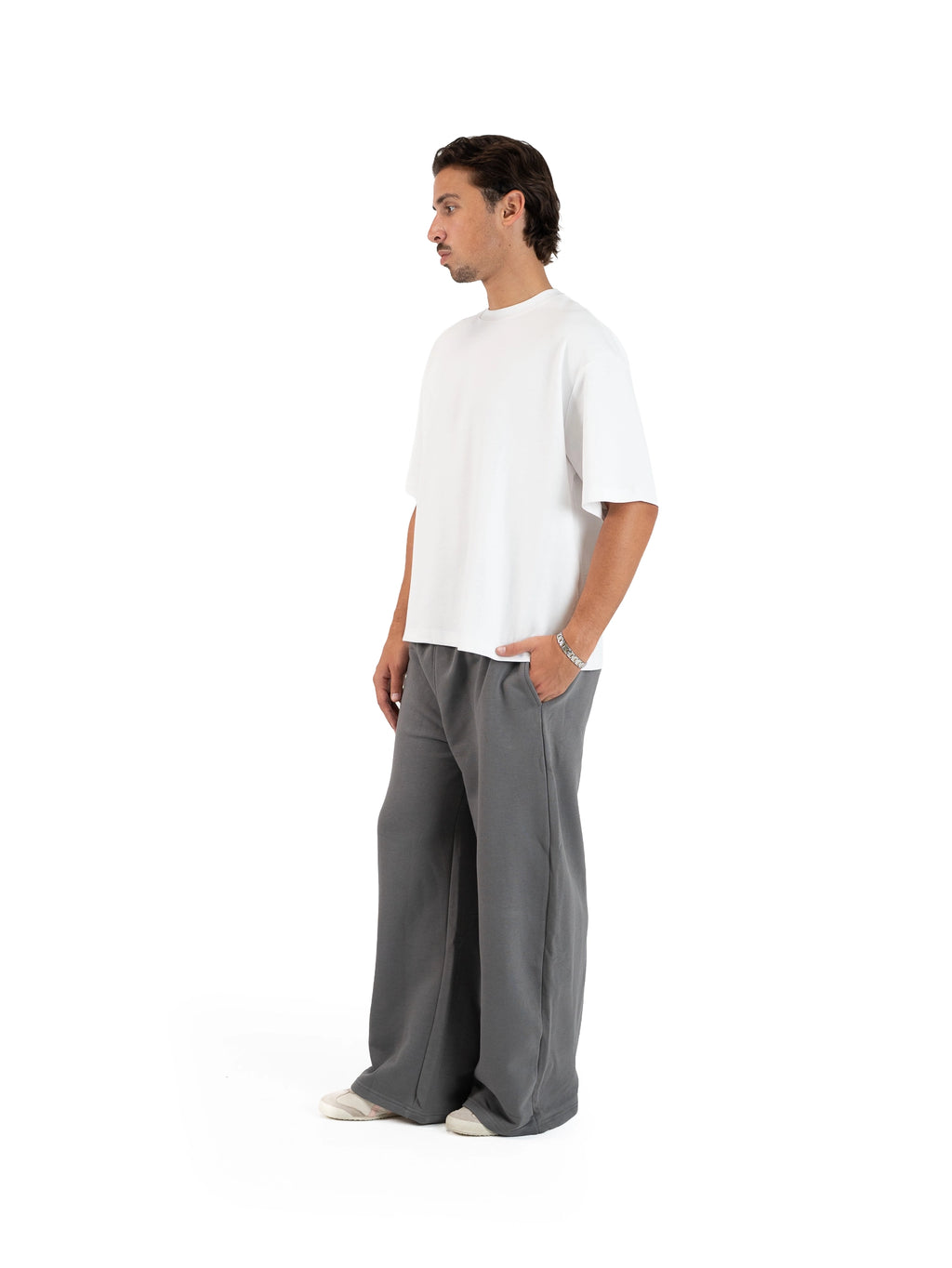 WIDE-LEG SWEATPANTS