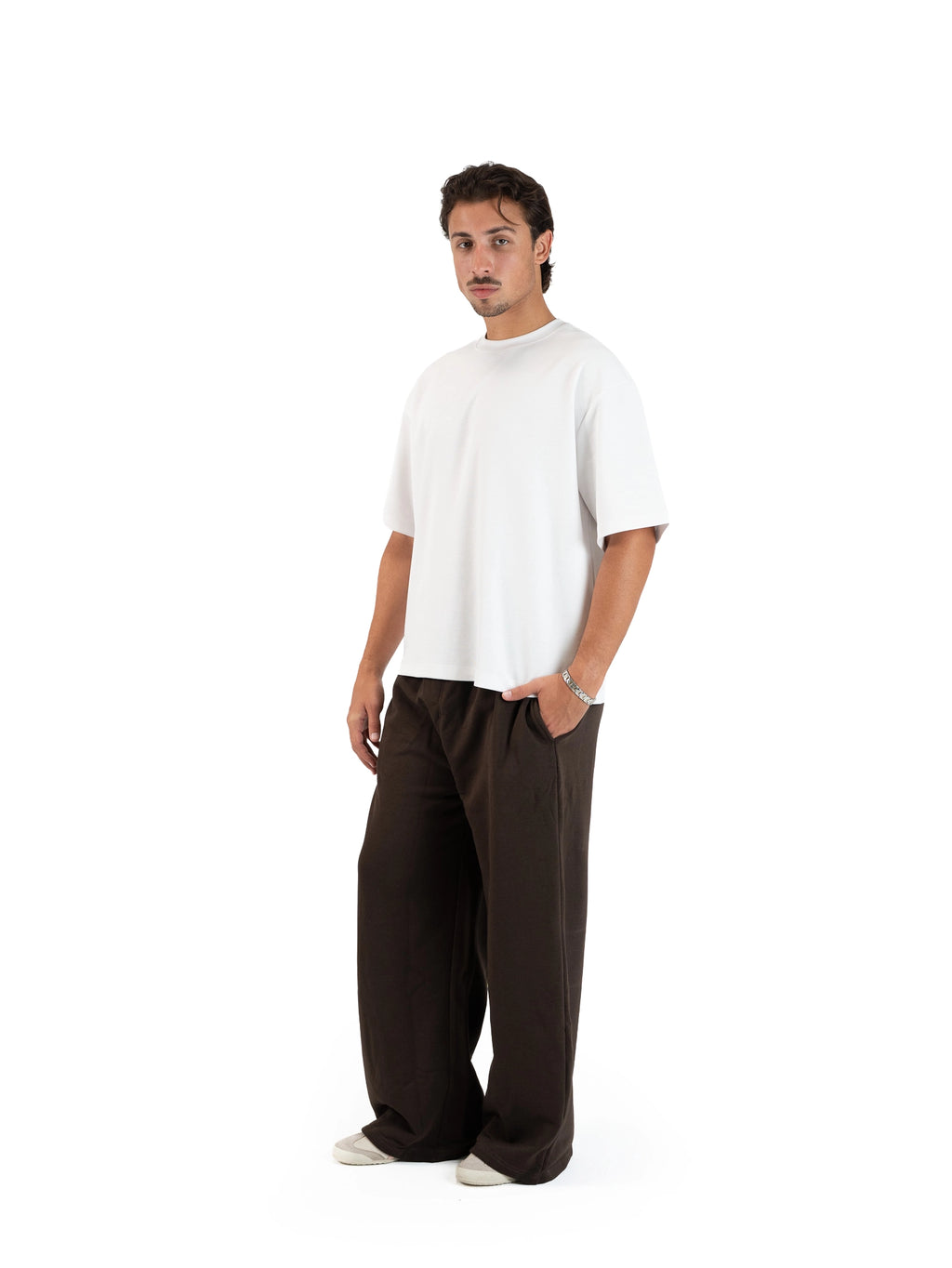 WIDE-LEG SWEATPANTS