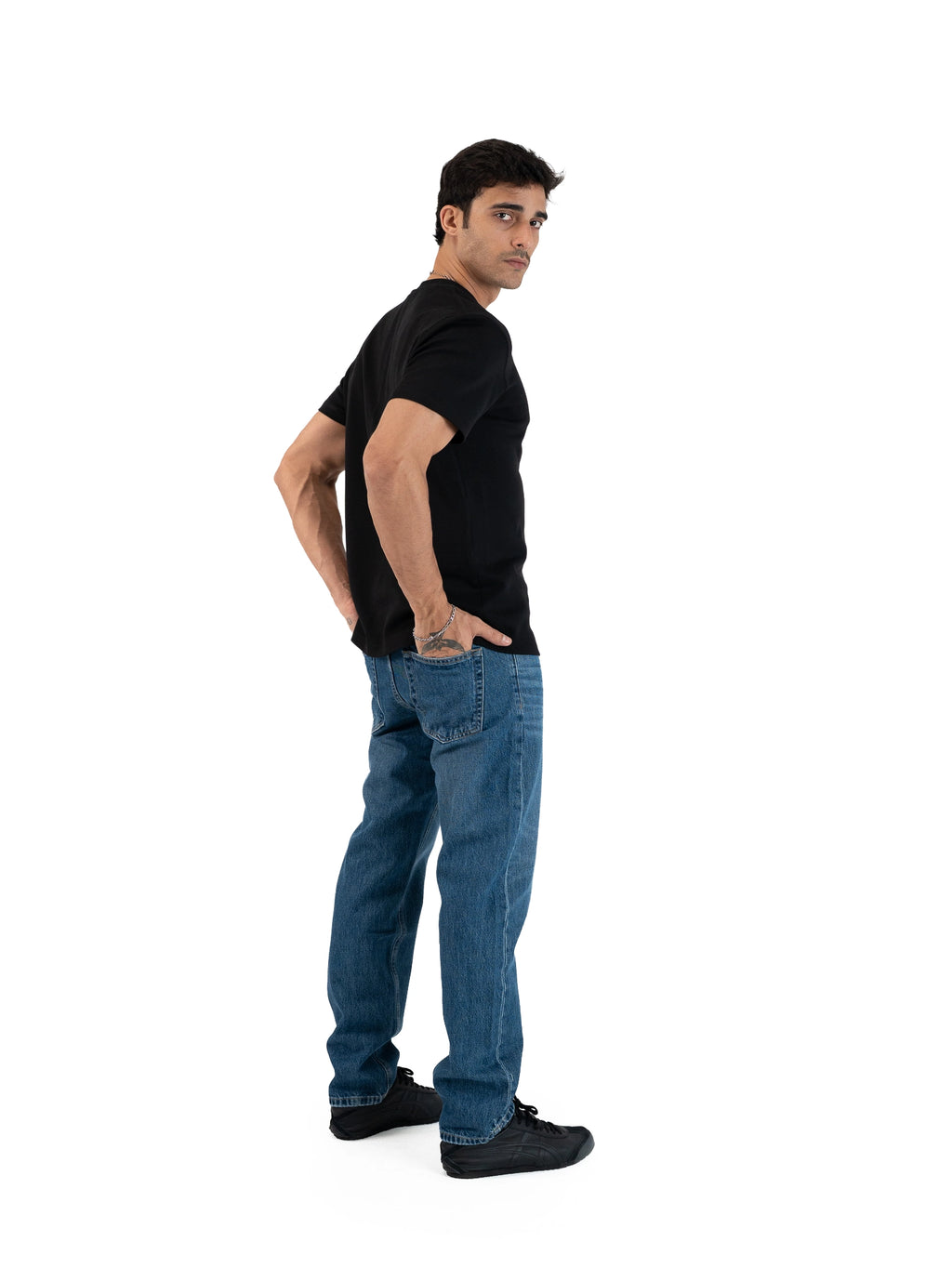 STRAIGHT FIT JEANS