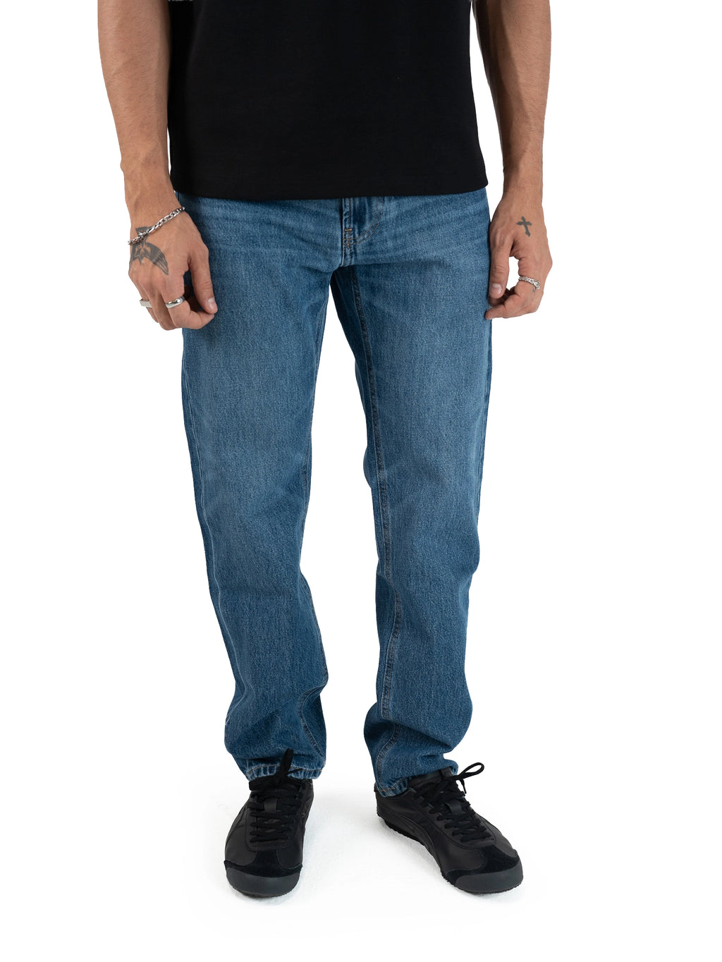 STRAIGHT FIT JEANS