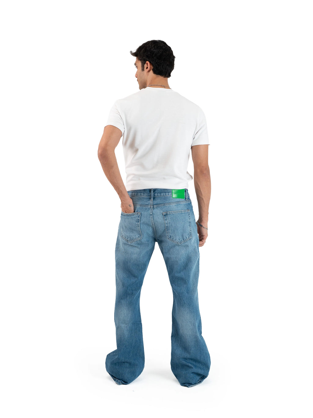 FLARE FIT JEANS