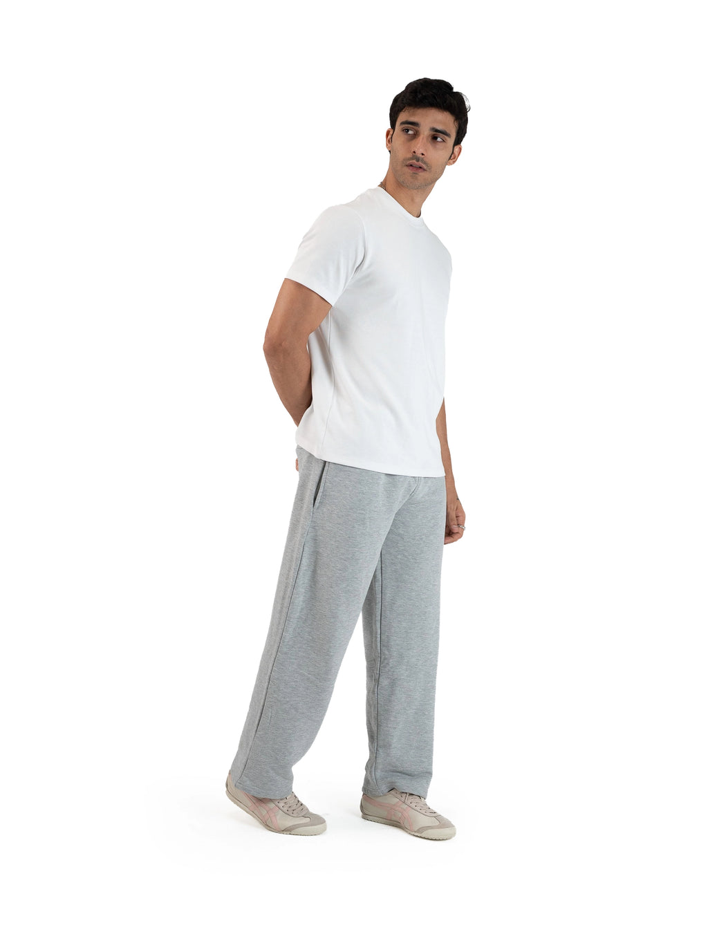 STRAIGHT-LEG SWEATPANTS